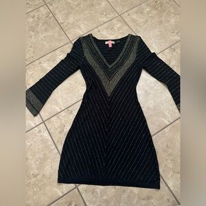 BLACK AND GOLD LONG SLEEVE MINI DRESS